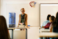 5 razones para iniciar una actividad secundaria de grabado láser como docente