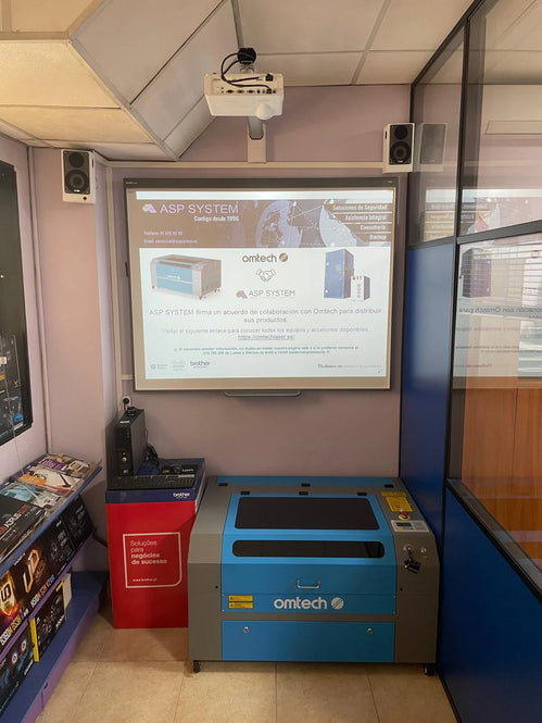 Omtech lasercutter
